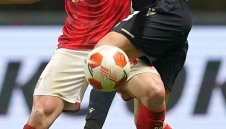 Цървена звезда съсипа арменци, Динамо Киев крачи към Бенфика