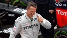 Събуждат Михаел Шумахер с рев на двигател?