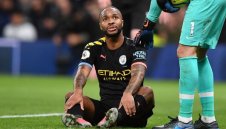 Ман Сити потвърди, че Стърлинг е аут за Чуковете