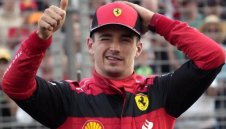 Ферари: Льоклер и Сайнс са равни, няма фаворизиране на единия