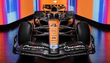 Макларън и Астън Мартин демонстрират амбиции преди сезона във Ф1