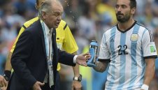 Лавеци обясни защо е наплискал Сабея с вода + ВИДЕО