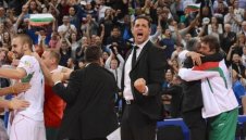 Гибона: Хвърлиха ни се на живот и смърт