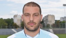 Срамно: От Дунав излъгали защитник, че ще му платят операцията