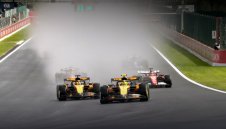 Оскар надви Ландо и увеличи аванса си, Льоклер трети на "Спа"