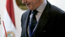 Ариго Саки се обърна срещу феновете на Милан и защити Берлускони