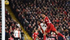 Нова луда вечер на „Анфийлд“! Пореден шеметен обрат бетонира Ливърпул на върха