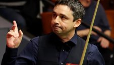 "Старото куче" Макманас разжалва Капитана