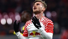 Тотнъм пожела "кривата кримка" Вернер