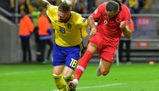 Турция обърна Швеция с 3:2 насред Стокхолм