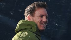 "Биковете" не пускаха най-скъпия треньор и за 23 млн. евро