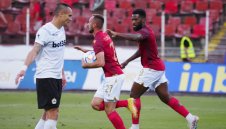 Паника в ЦСКА! Голмайсторът на "червените" искат да бяга заради агресията на феновете