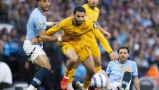 Пеп иска ляв бек за световното клубно първенство