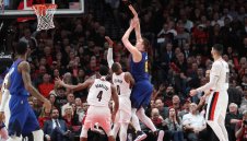 Лудост в НБА! Портланд и Денвър играха 4 продължения!