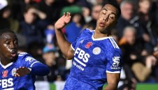 Четири "акули" и Арсенал подгониха "лисицата" Юри