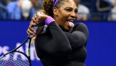 Серина се озори срещу 17-годишна, но продължава напред на US Open