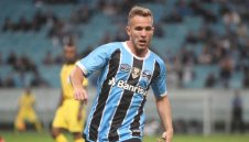 Нов в Барса получи двоен удар за часове