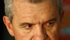 Хавиер Агире подаде оставка