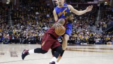 Кайри Ървинг пак съсипа Голдън Стейт