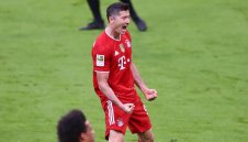 Уникално ВИДЕО: Байерн сравни головете на Левандовски и Герд Мюлер