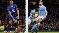 Стърлинг: Не ми пука за Ливърпул на финала