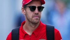 Фетел все още е топ-пилот