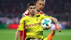 Пулишич няма да мърда от Дортмунд