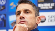 Дон Хулио се опари и спира с експериментите в Левски