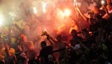 Феновете на Ботев Пловдив бесни заради "Колежа"