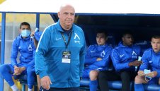 Левски не може да си намери треньор