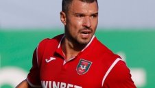 Никой европейски гранд не иска Валери Божинов, остава да рита в "Ню Йорк"