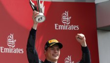 Верстапен вече стряска Хамилтън 