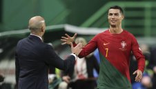 Роналдо подписал таен договор с Ювентус