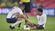 Неприятни новини за Англия: Александър-Арнолд аут от EURO 2020