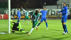 Нов фаул за Левски на Славиша! Фал разпиля "сините" в Стара Загора + ВИДЕО