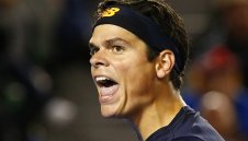 Раонич е на 1/2-финал след бой над Монфис