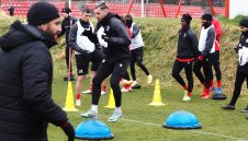 Фаетон се завърна и е готов да гази Трактор