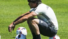 Критиците на Льов трябва да мълчат