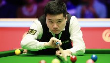 Трима китайци в топ 4 на "Интернешънъл", Хигинс и Кайрън Уилсън са аут