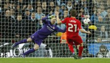 Лукас аут за 5-6 седмици