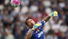 Буфон е играч на сезона в Юве! + ВИДЕО