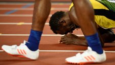 Юсейн Болт се сбогува с леката атлетика с контузия