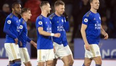 Трима играчи на Лестър с притеснителни симптоми