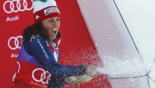 Италианка спечели първия старт за Световната купа