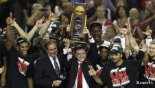 Луисвил стана шампион в NCAA