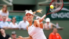 Голямата сензация е факт! Кербер стана за смях в Париж