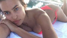 Ирина Шейк отсвири Роналдо + ГАЛЕРИИ
