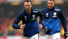 Уест Хям взима Джони Евънс на промоция след края на сезона