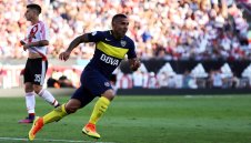 Тевес се завърна в Бока 