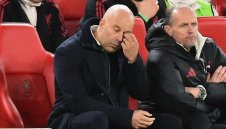 Уволняват ли го? Ливърпул реши съдбата на Слот!